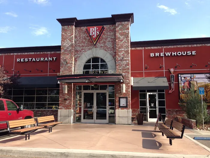 BJ's Restaurant & Brewhouse Picture 5
