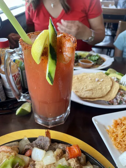 Tacos y Mariscos Tijuana Picture 4