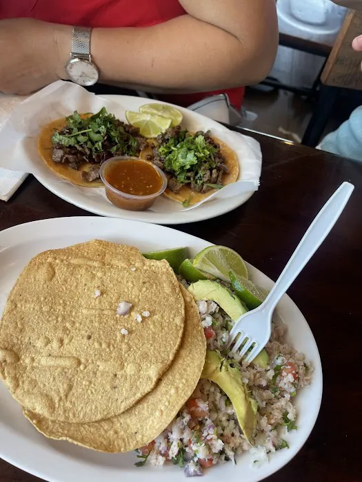 Tacos y Mariscos Tijuana Picture 1