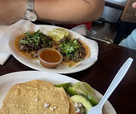 Tacos y Mariscos Tijuana