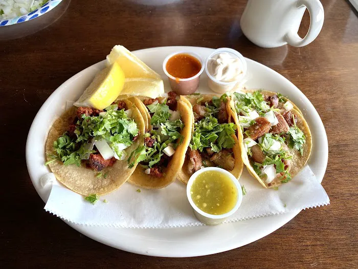 Tacos y Mariscos Tijuana Picture 2