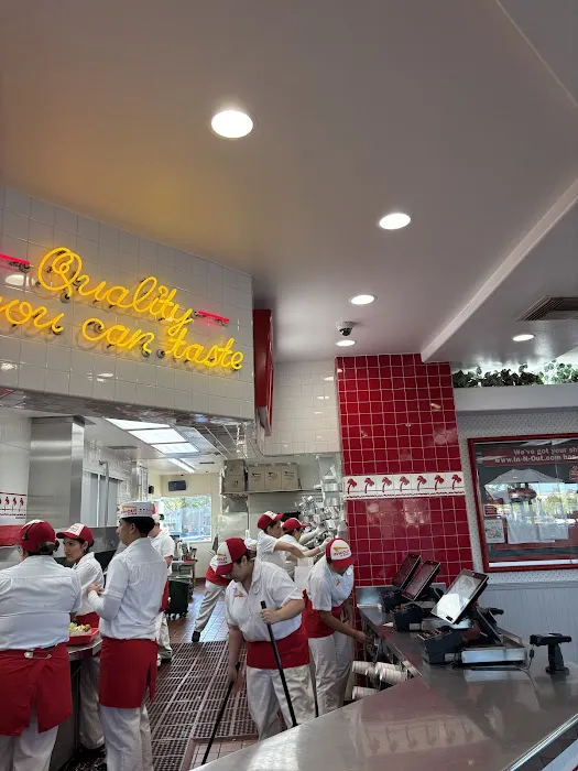 In-N-Out Burger Picture 2