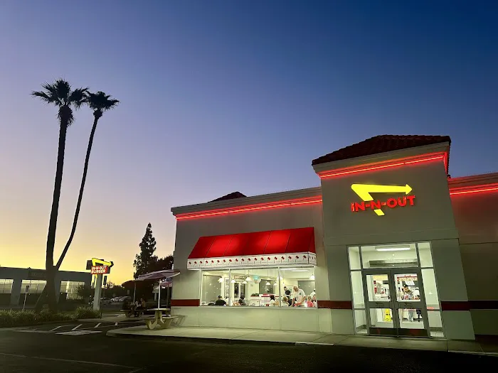 In-N-Out Burger Picture 8