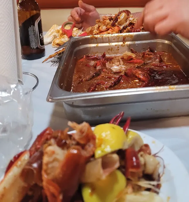 FOB (Fried Or Boiled) Seafood Fusion Picture 2