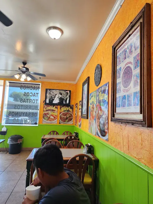La Perla Tapatia Taqueria Picture 1