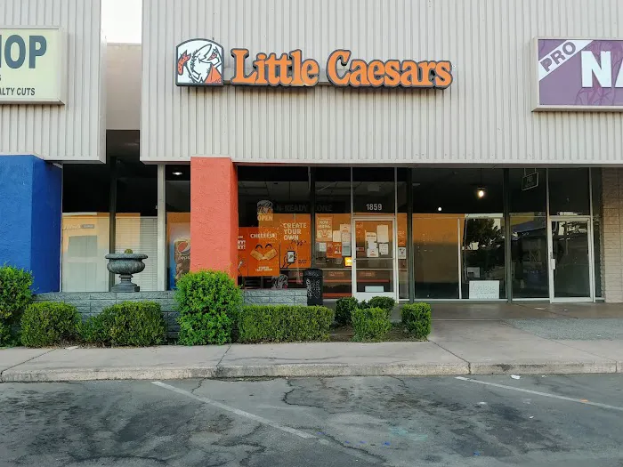 Little Caesars Pizza Picture 7