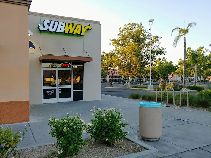 Subway Picture 9