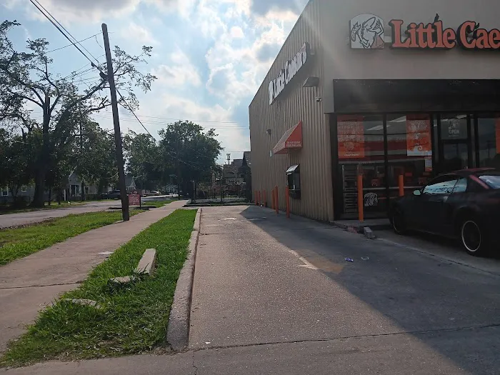 Little Caesars Pizza Picture 6