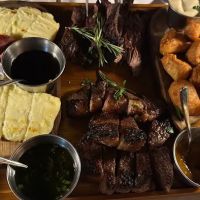 The Clock Steak & Lounge ico