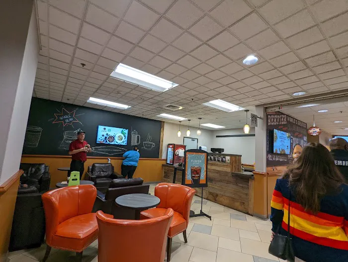 Luby's Etc. & Fuddruckers Express Picture 5