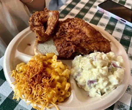 Gus's World Famous Fried Chicken