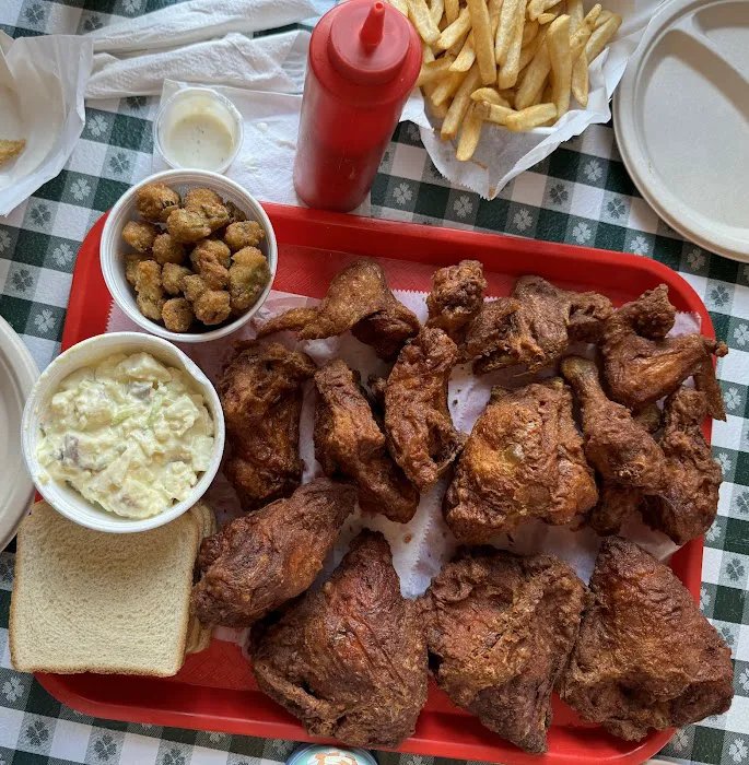 Gus's World Famous Fried Chicken Picture 10