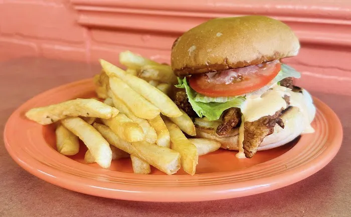 Louis Deli Picture 3