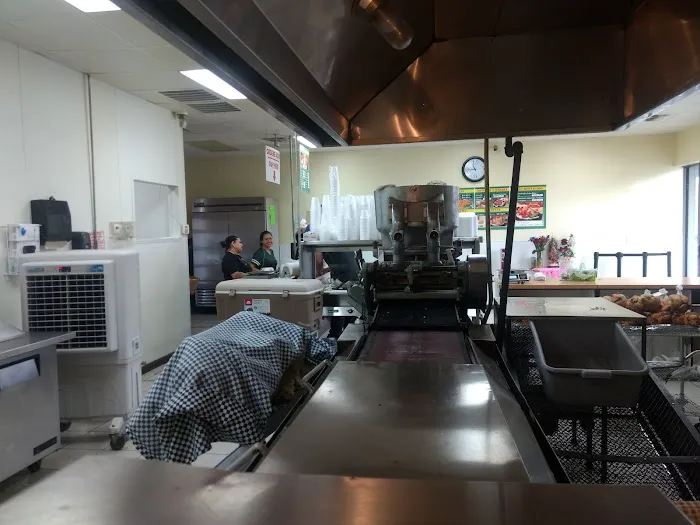 La Reyna Tortilleria Picture 2