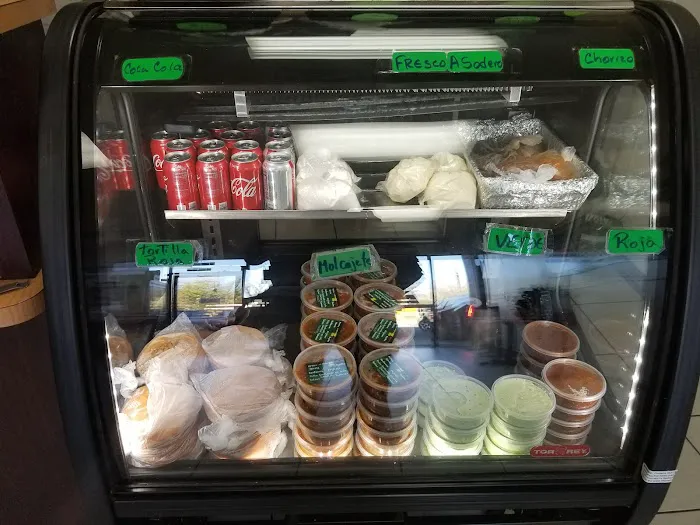 La Reyna Tortilleria Picture 7