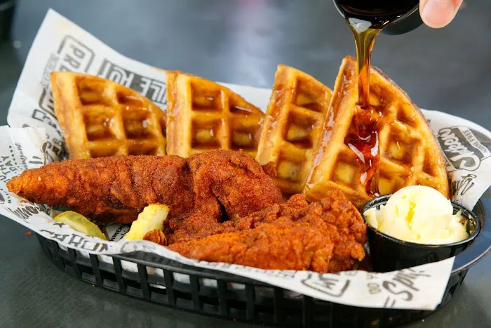 Urban Bird Hot Chicken Picture 6