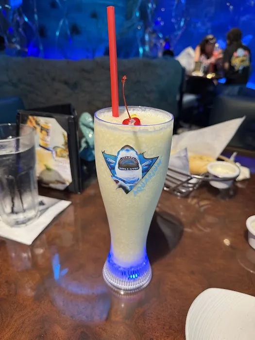 Aquarium Restaurant Picture 4