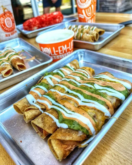 Roll-Em-Up Taquitos (Houston Heights) Picture 7
