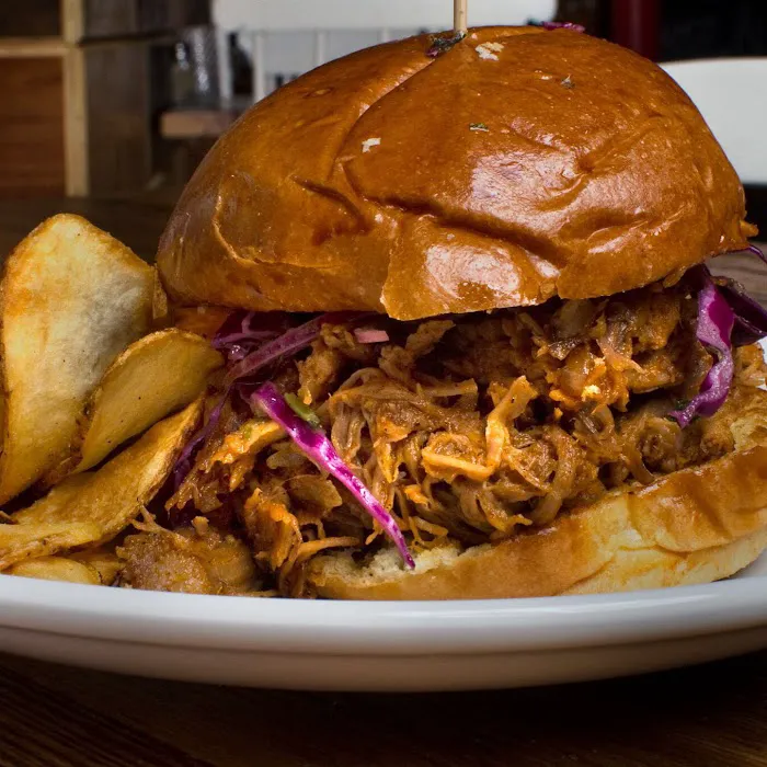 The Moonshiners Southern Table + Bar Picture 7