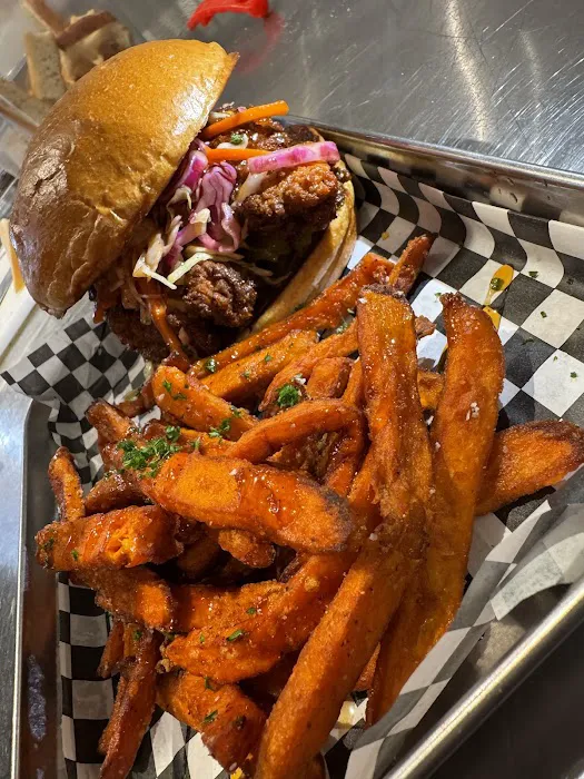 Updog HTX (Food Truck) Picture 4