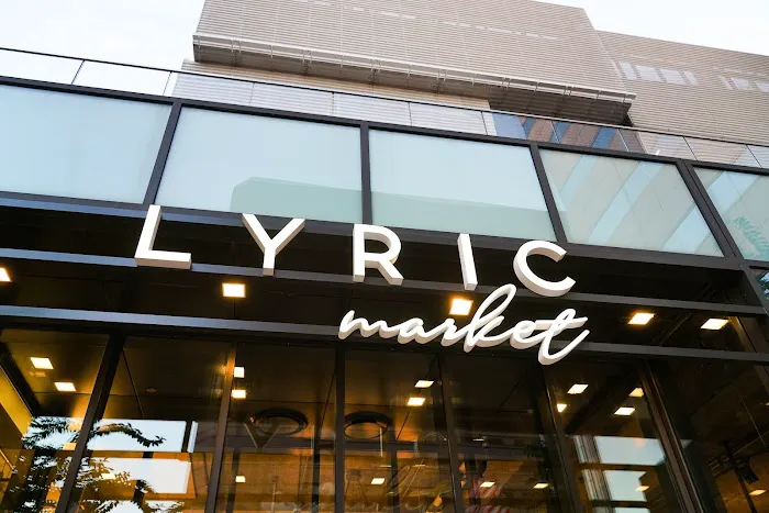 Lyric Market Picture 5