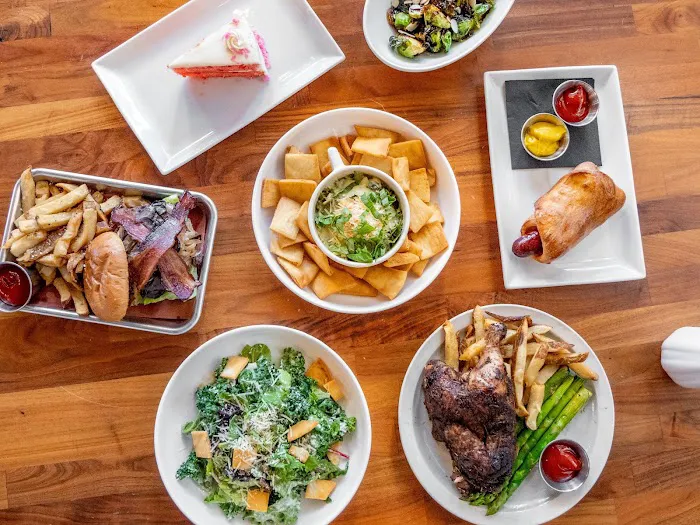 District7 Restaurant & Market Picture 5