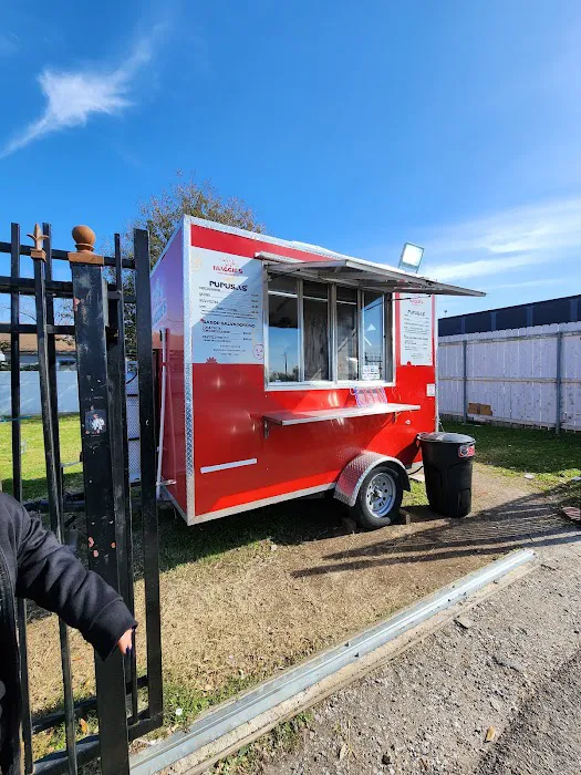 Maggies Sabor Salvadoreño (The Pupusa Truck) Picture 4