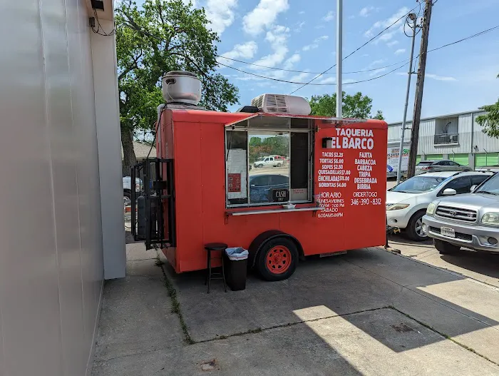 Taqueria El Barco Picture 3