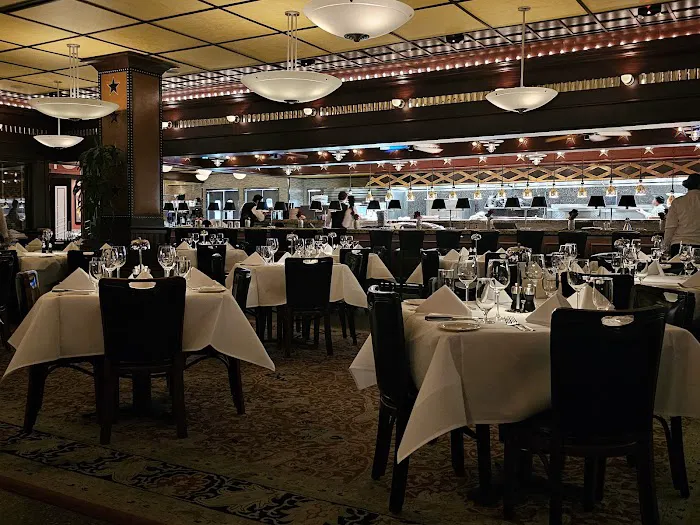 Pappas Bros. Steakhouse Picture 6