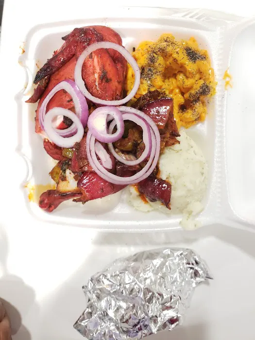 Deli Deluxe Picture 6