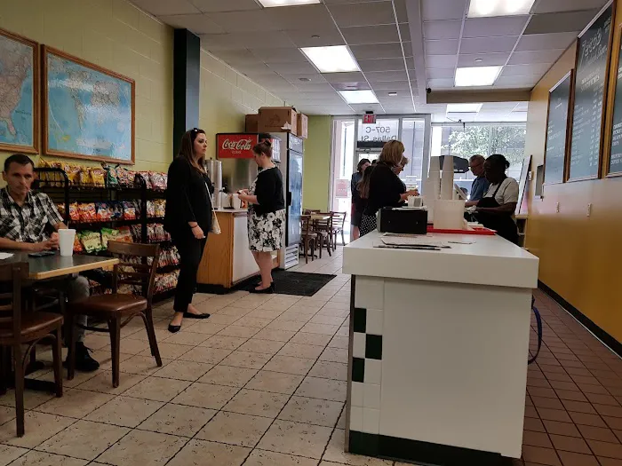 Zeros Sandwich Shop Picture 8