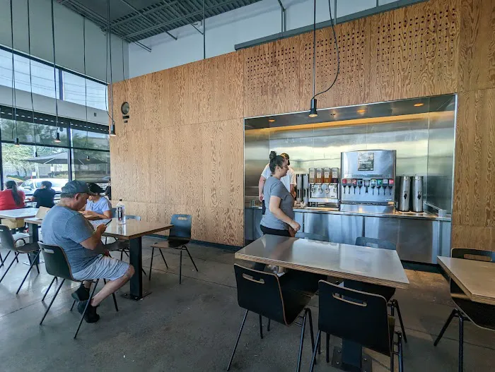 Chipotle Mexican Grill Picture 4