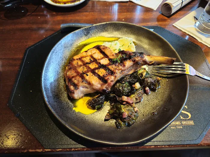 McCormick & Schmick's Seafood & Steaks Picture 4