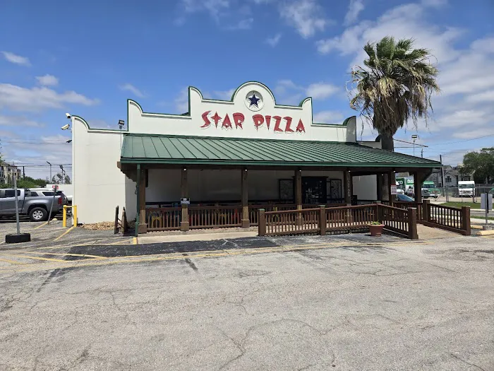 Star Pizza Picture 4