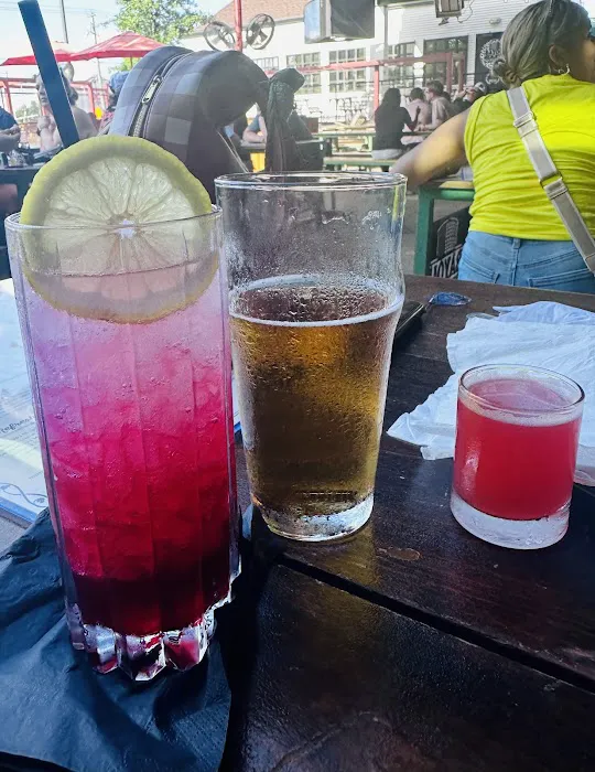 Bayou Heights Bier Garten Picture 4