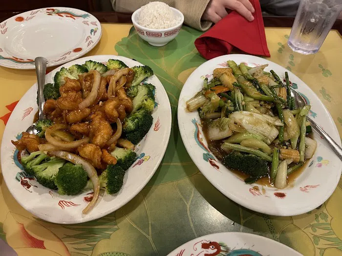 China Garden Restaurant Picture 3