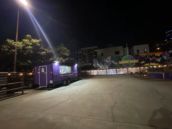 Snack & Glyde (Food Truck) Picture 4