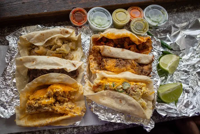 Brothers Taco House Picture 4