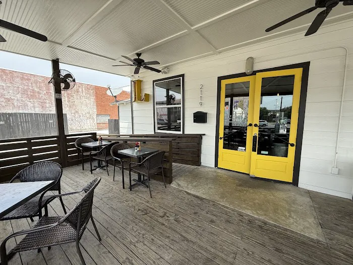 Leeland House Picture 9