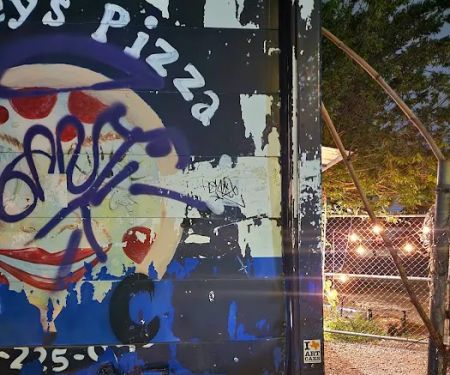 Flakey's Pizza