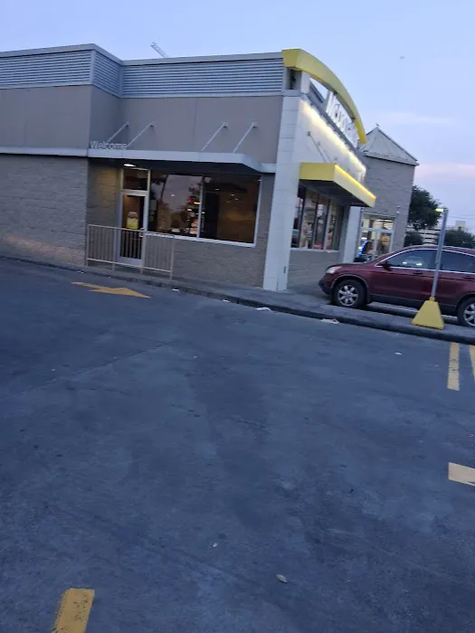 McDonald's Picture 9