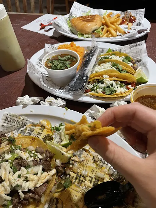 Taqueria Donde El Richy (Food Truck)Llc Picture 4