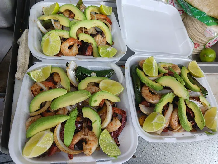 Los Paisanos (Food Truck) Picture 4