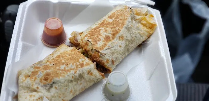 Azteca Taqueria (Food Truck) Picture 4
