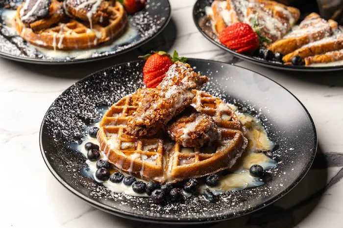 The Honey Drizzle Houston Picture 10