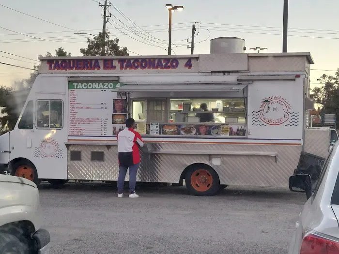 El Taconazo #4 Picture 9