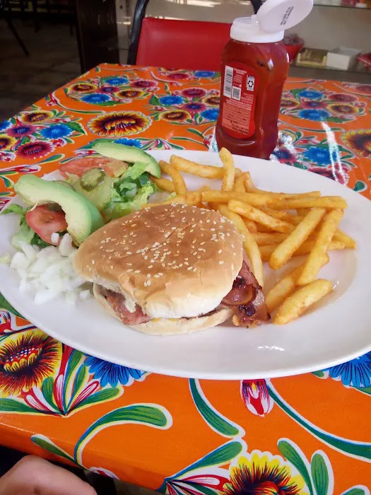GLORIA'S CAFE & MEXICAN RESTAURANT Picture 8