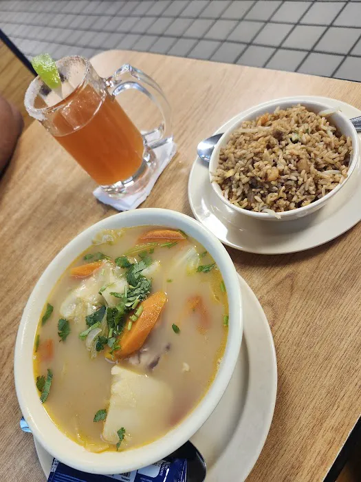 Connie's Seafood Market & Restaurant Picture 7