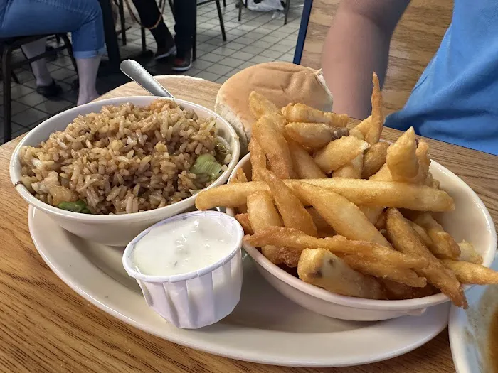 Connie's Seafood Market & Restaurant Picture 10