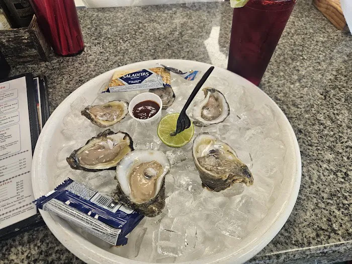 Connie's Seafood Market & Restaurant Picture 8